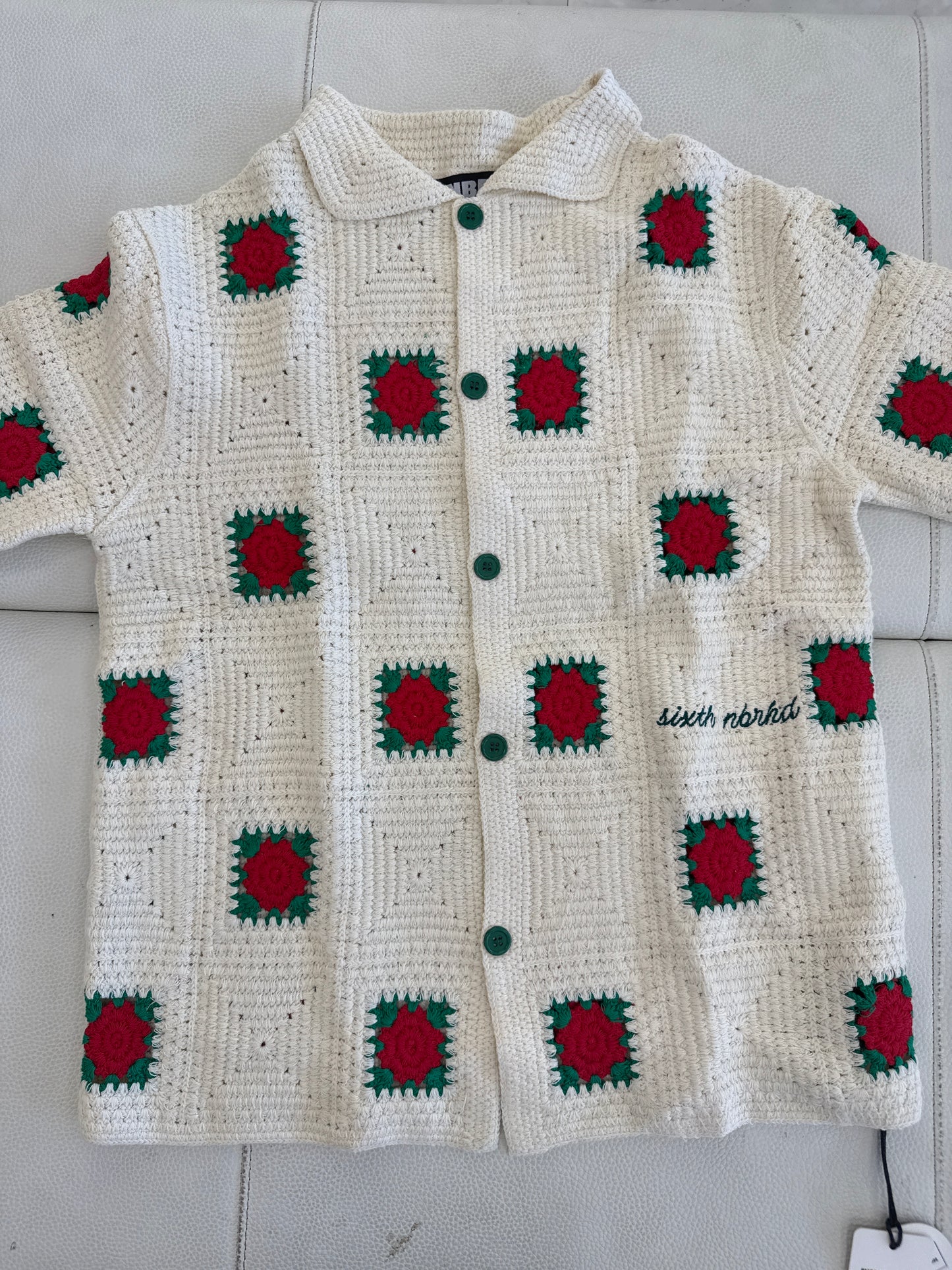 6TH NBRHD Button Top
